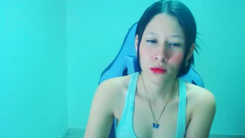 dulce_mauren online show from December 23, 6:39 am