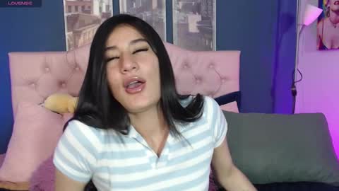 Dulce Sara online show from November 28, 4:04 am