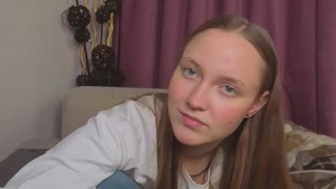 Jenny online show from December 5, 8:10 pm