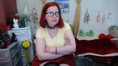 Dyanne online show from February 5, 2:08 am