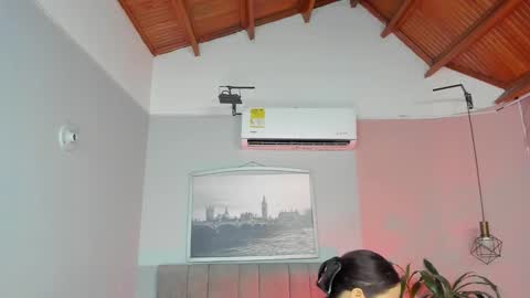 Juana online show from March 22, 7:42 pm