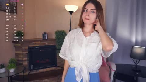 Snapshot of earthadobb chatting on September 9, 7:02 pm Emma online show from September 9, 7:02 pm