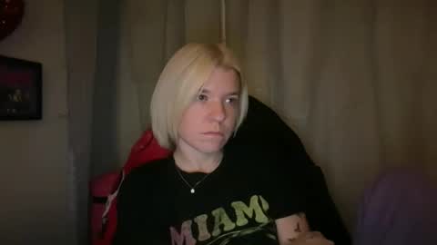 americnbarbie online show from December 4, 4:48 am