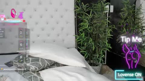 ebony_katterin online show from September 17, 2:59 pm