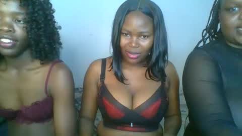ebony_meeky online show from October 19, 6:54 pm
