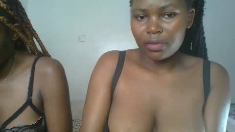 ebony_meeky online show from September 22, 11:47 pm
