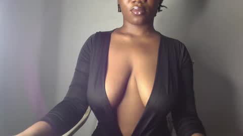 delilah online show from March 3, 2:22 am