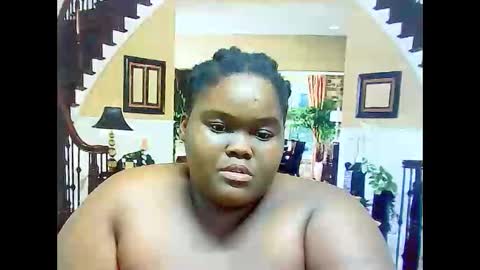 Snapshot of ebonyhotbuns4u2luv chatting on March 3, 6:42 pm ebonyhotbuns4u2luv online show from March 3, 6:42 pm