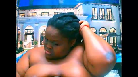 Snapshot of ebonyhotbuns4u2luv chatting on September 11, 1:55 pm ebonyhotbuns4u2luv online show from September 11, 1:55 pm