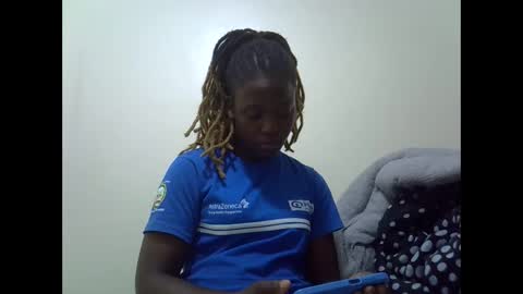 ebonyliliana online show from December 15, 7:10 pm