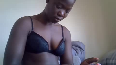 ebonyliliana online show from January 16, 11:48 am