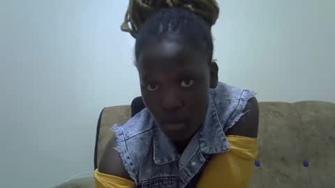 ebonyliliana online show from December 23, 7:52 pm