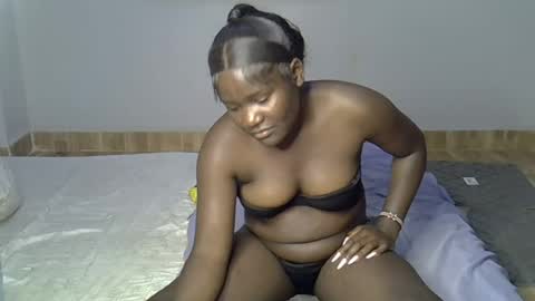 ebonyrapunzelle online show from June 13, 10:40 pm