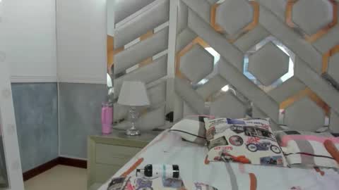 ebonysquirtcol online show from November 27, 10:56 pm