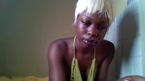 ebonytanqueen online show from March 22, 1:22 am