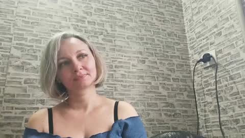 Snapshot of edithmanning chatting on February 7, 8:55 am edithmanning online show from February 7, 8:55 am