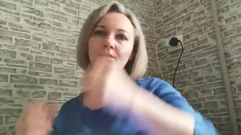 Snapshot of edithmanning chatting on February 10, 6:20 am edithmanning online show from February 10, 6:20 am