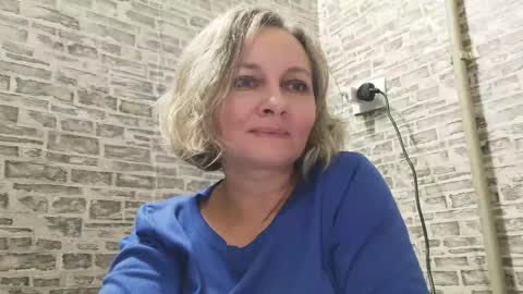 Snapshot of edithmanning chatting on January 24, 6:56 pm edithmanning online show from January 24, 6:56 pm