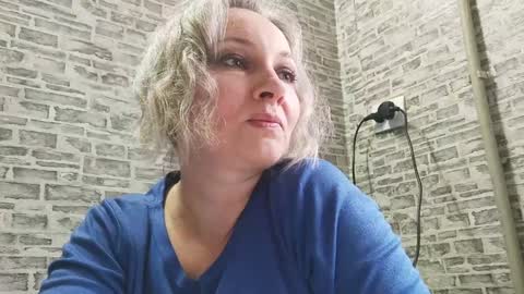 Snapshot of edithmanning chatting on January 25, 10:19 am edithmanning online show from January 25, 10:19 am