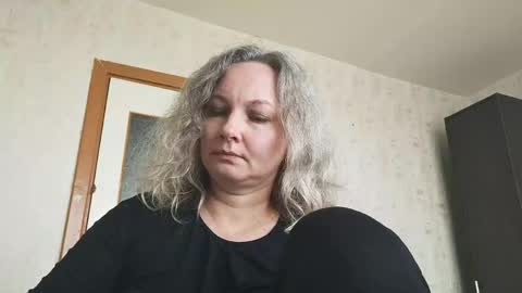 edithmanning online show from May 7, 6:28 am