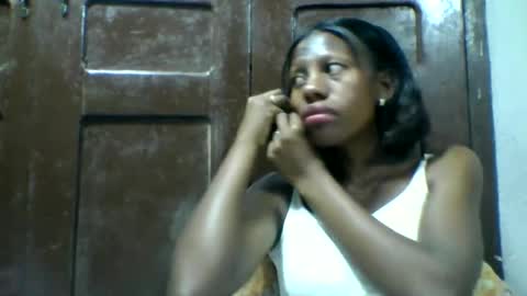 edwige770943 online show from April 25, 1:52 pm