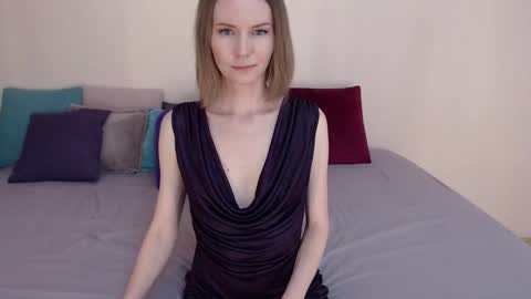 Elena online show from March 18, 2:44 pm