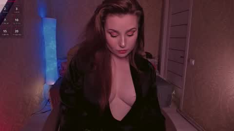 eesmaaarr online show from November 8, 12:37 am