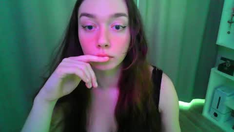 effie_balconii online show from March 20, 11:37 am