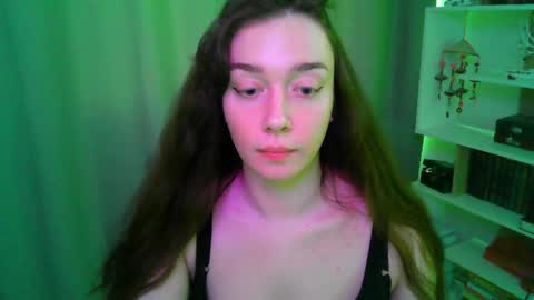 effie_balconii online show from May 14, 4:02 pm