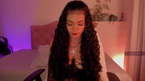 Snapshot of effy_cb chatting on January 19, 7:46 am effy online show from January 19, 7:46 am