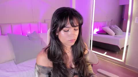 Snapshot of eimmy_bm chatting on October 10, 8:47 pm eimmy_bm online show from October 10, 8:47 pm