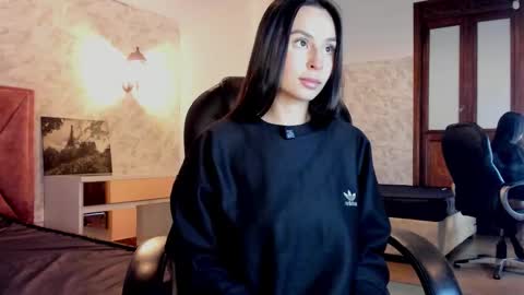 Eimy rose online show from March 3, 12:22 pm