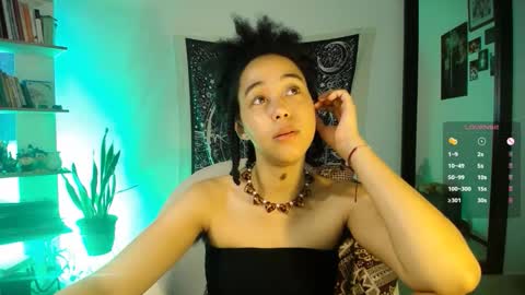 Ela  Help me reach 100 thumbs up online show from March 3, 11:27 am