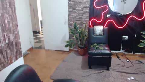 Snapshot of ela_foxyy chatting on December 27, 5:37 pm ELA online show from December 27, 5:37 pm
