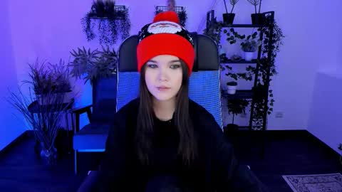 Your sweet girl online show from December 5, 8:32 pm