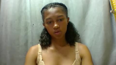 elaliealdy online show from October 15, 6:05 am