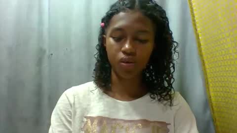 elaliealdy online show from September 12, 6:25 am