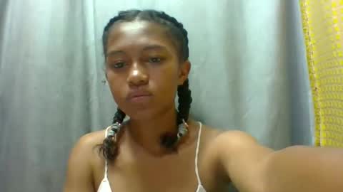 elaliealdy online show from November 12, 6:33 am