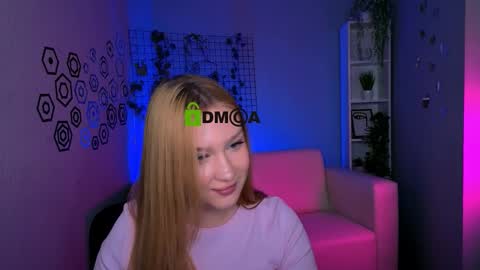 elani online show from March 19, 12:15 am