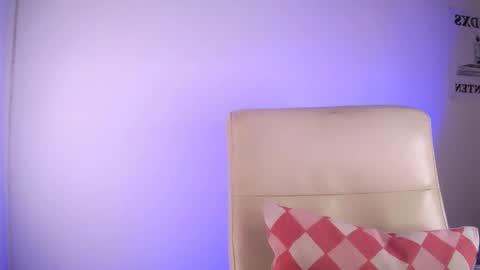 Snapshot of elektra_sky11 chatting on March 9, 3:05 pm Elektra Sky online show from March 9, 3:05 pm