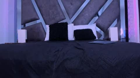 elenacortez online show from December 23, 4:05 am