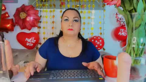 Snapshot of elenna_boobs_ chatting on September 19, 5:28 am elenna_boobs_ online show from September 19, 5:28 am