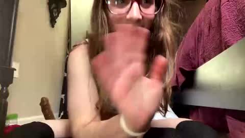 Snapshot of elenore_hoesevelt chatting on September 25, 7:12 pm Elenore Hoesevelt online show from September 25, 7:12 pm