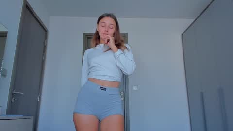 Eleonora online show from February 11, 8:15 am