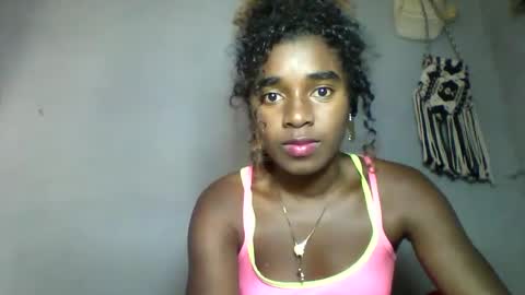 elina981 online show from April 3, 5:49 am