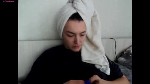 elisa_dove208 online show from December 4, 6:37 am