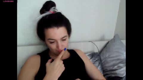 elisa_dove208 online show from November 12, 6:44 am