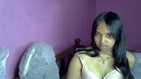 elisah01 online show from February 12, 4:52 pm