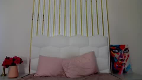 Snapshot of eliss_stoun chatting on October 13, 6:38 am Eliss online show from October 13, 6:38 am