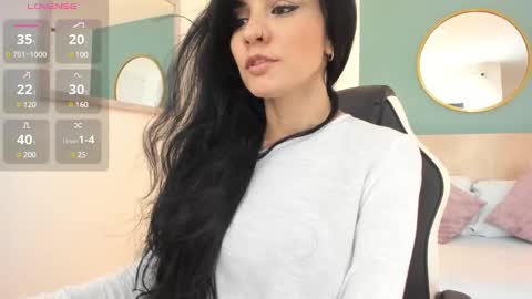 E L I S S A online show from March 4, 2:06 am